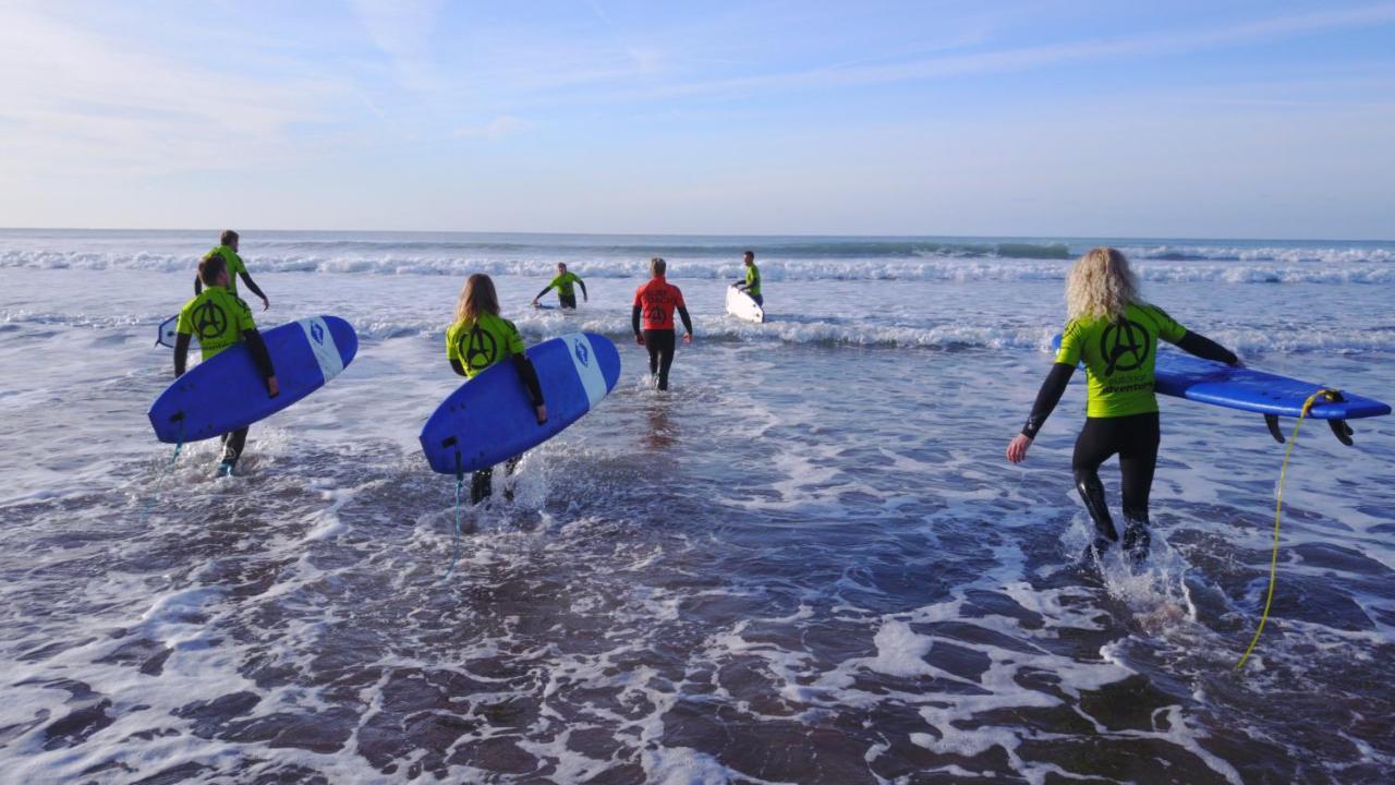 布德Oa Surf Club住宿加早餐旅馆 外观 照片